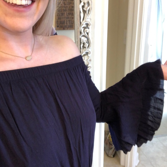 Altar’d State Navy Blue Bell Sleeve Romper - Picture 4 of 7